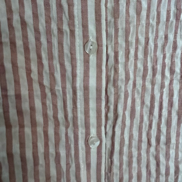 Jane & Delancey Button Down Relaxed Sleeveless Blouse - Size Medium - Picture 7 of 9